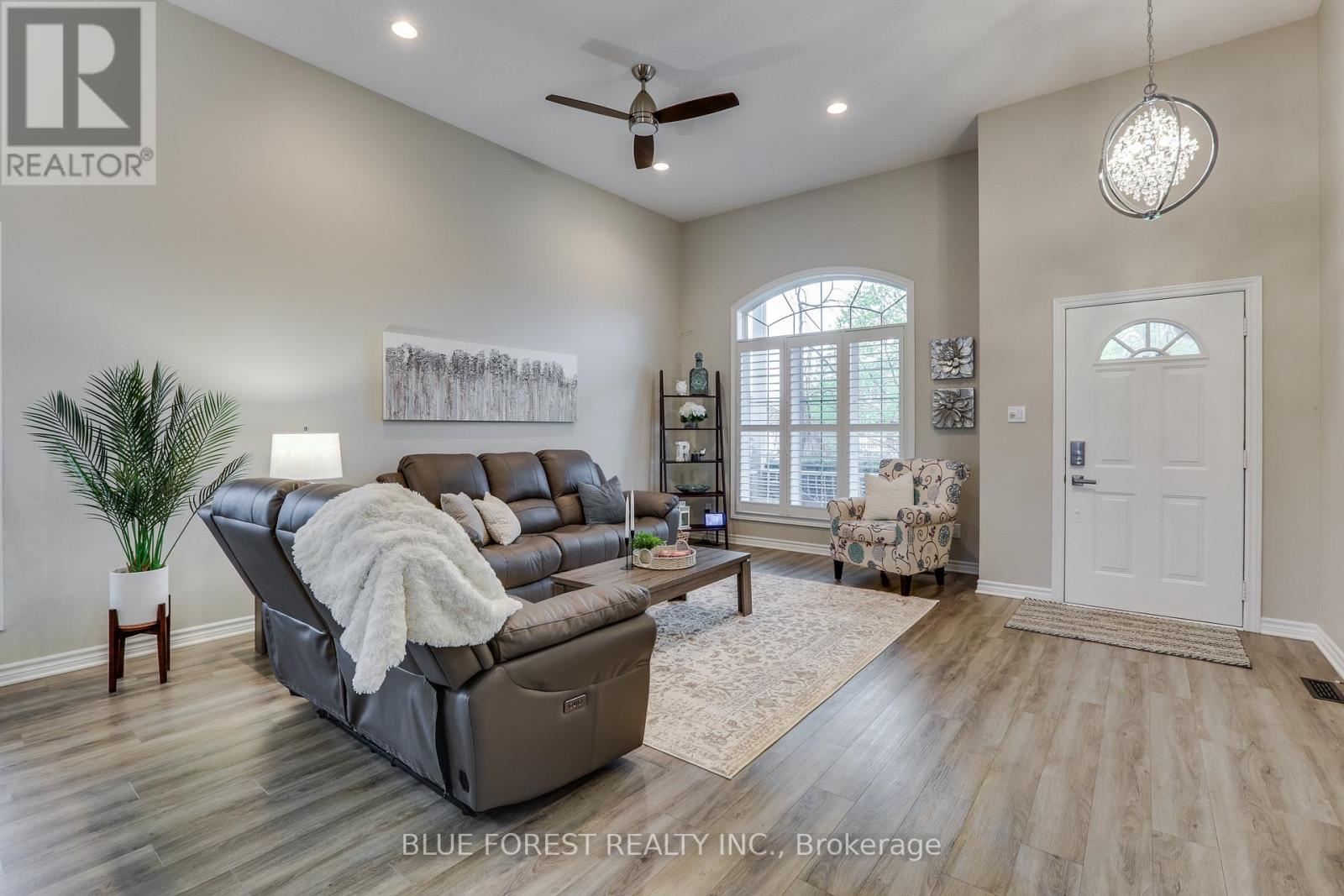 179 FOREST GROVE CRESCENT - 7