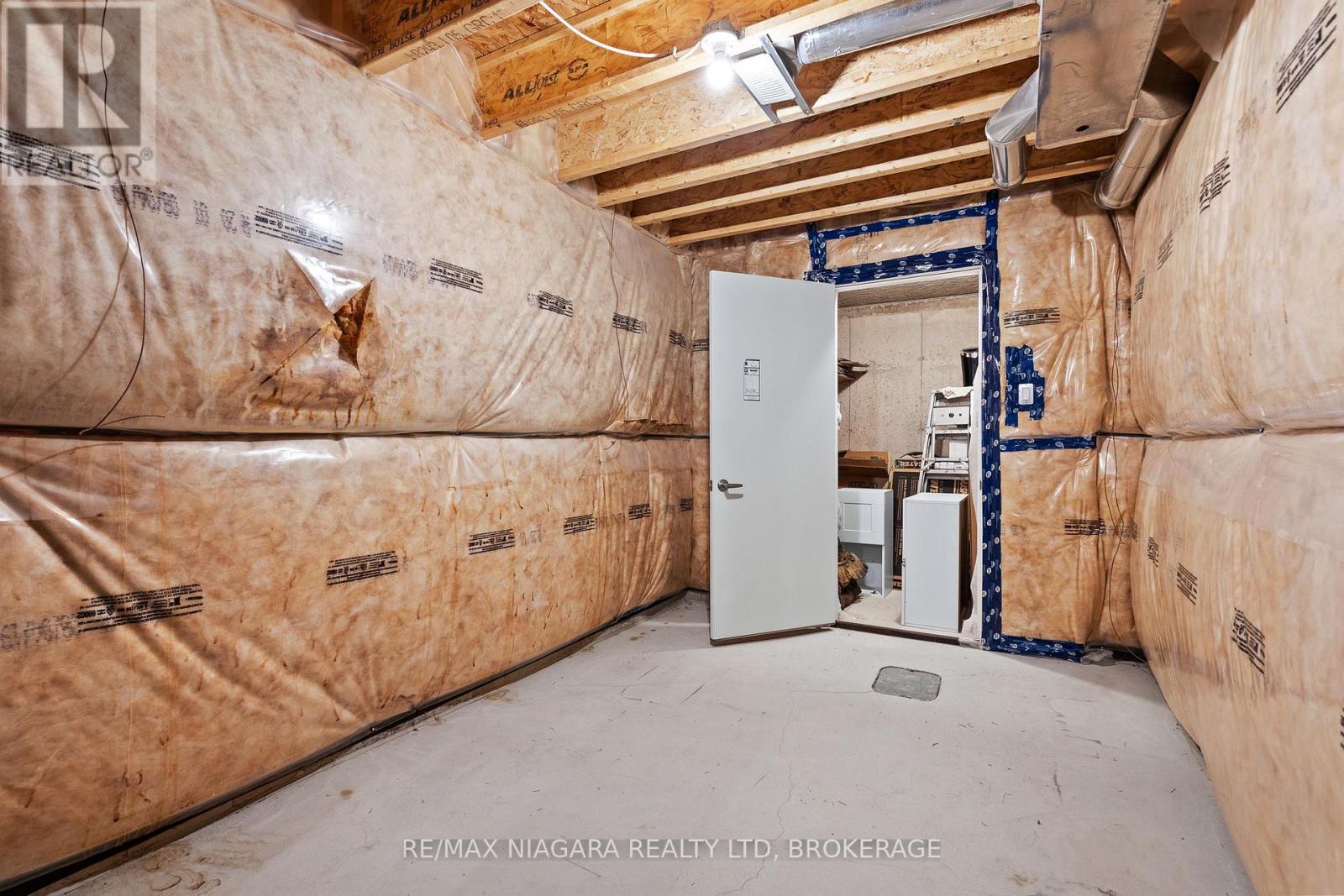 7782 DOCKWEED DRIVE - 31