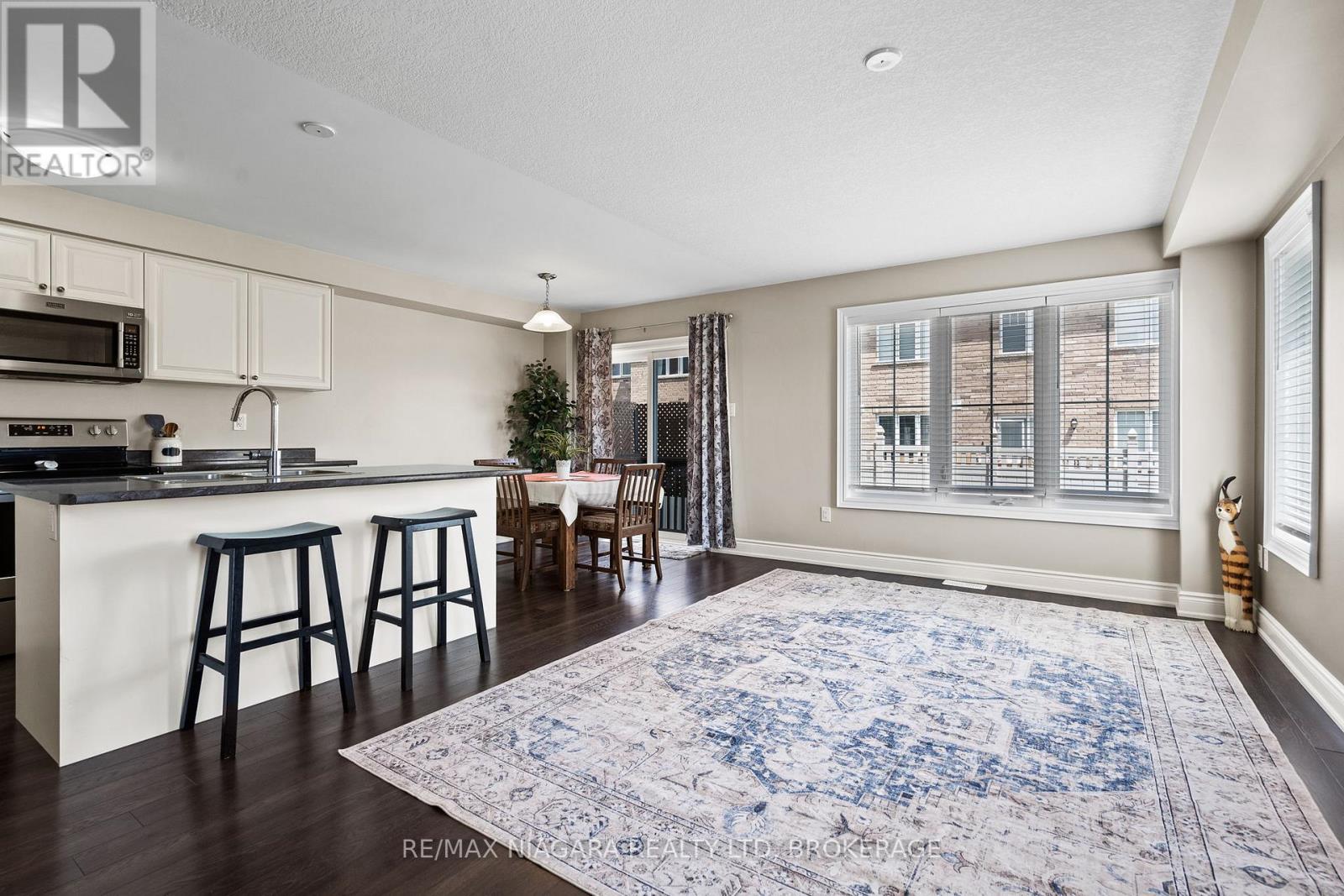 7782 DOCKWEED DRIVE - 8