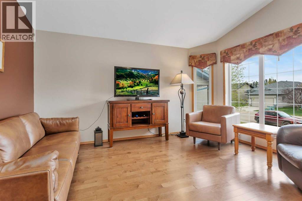 6003 43 Avenue Close - photo 4