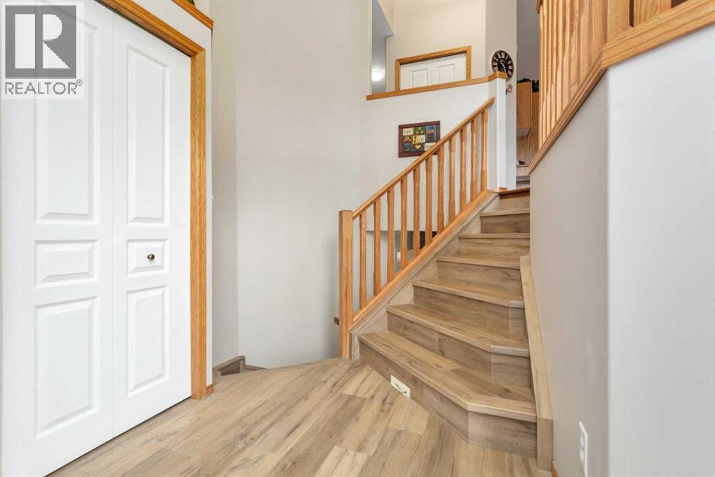 6003 43 Avenue Close - photo 3