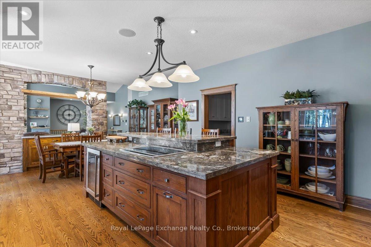 195 BIRCHWOOD AVENUE - Image 12