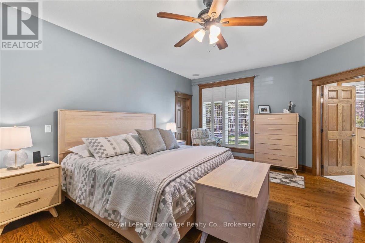 195 BIRCHWOOD AVENUE - Image 14
