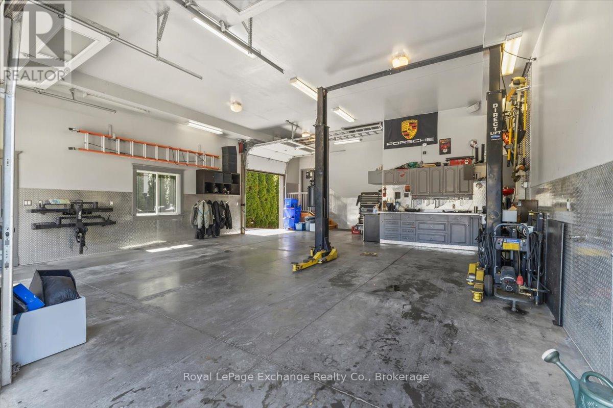 195 BIRCHWOOD AVENUE - Image 27