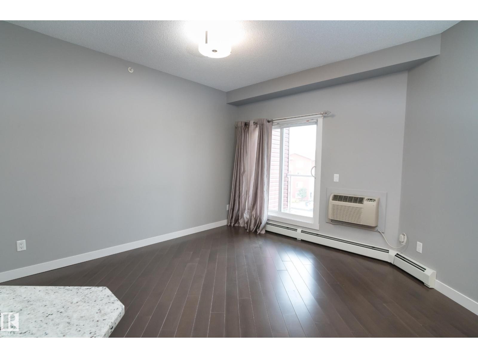 #414 2207 44 AV NW - 20