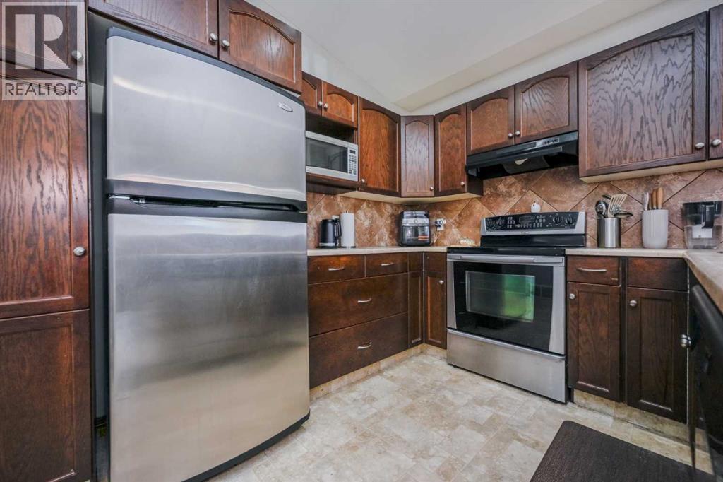 9321 91 Street - 10