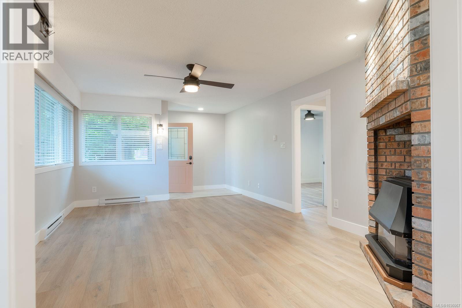 1040 Moyse Cres - 9