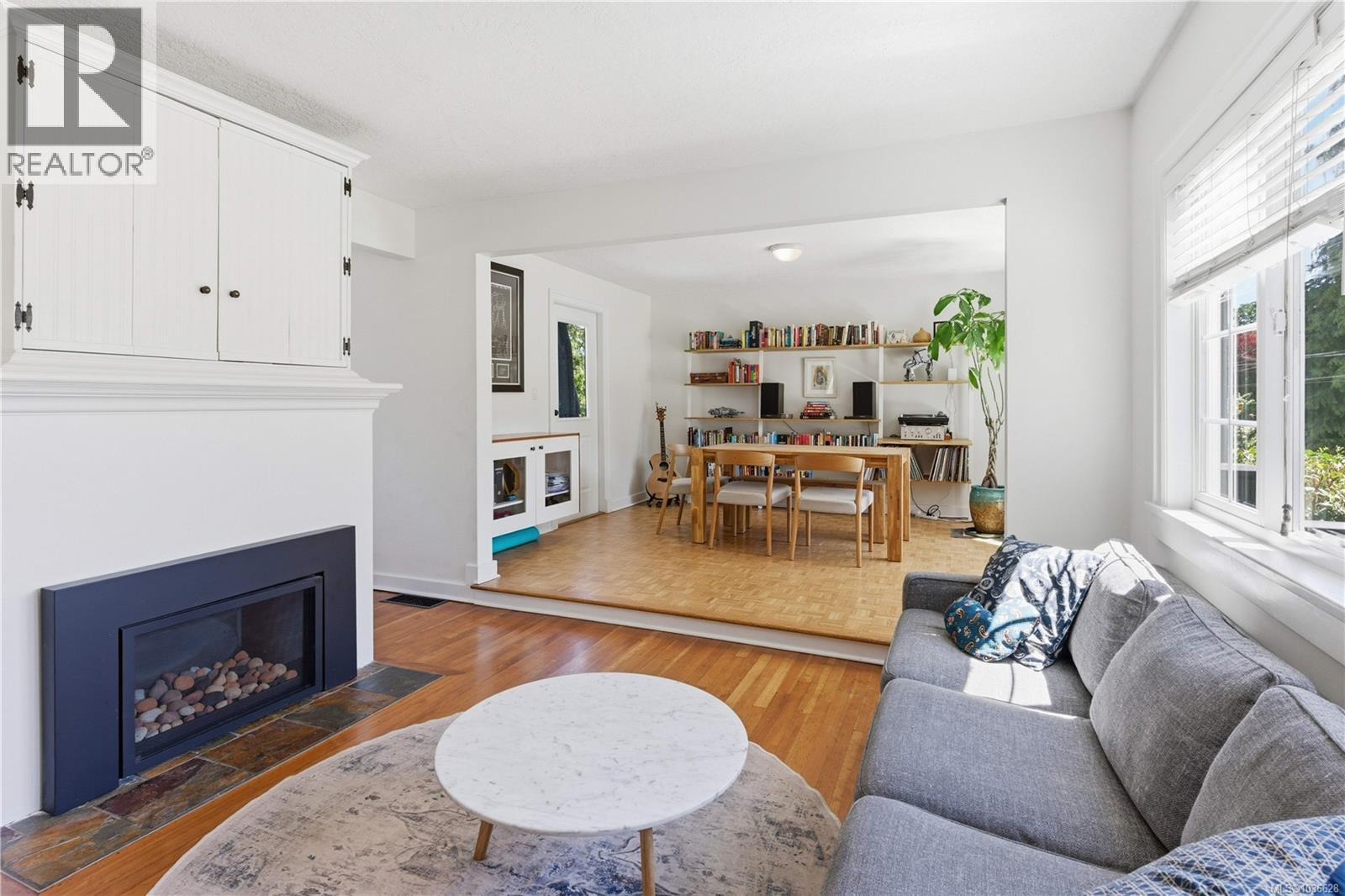 930 Lodge Ave - 2