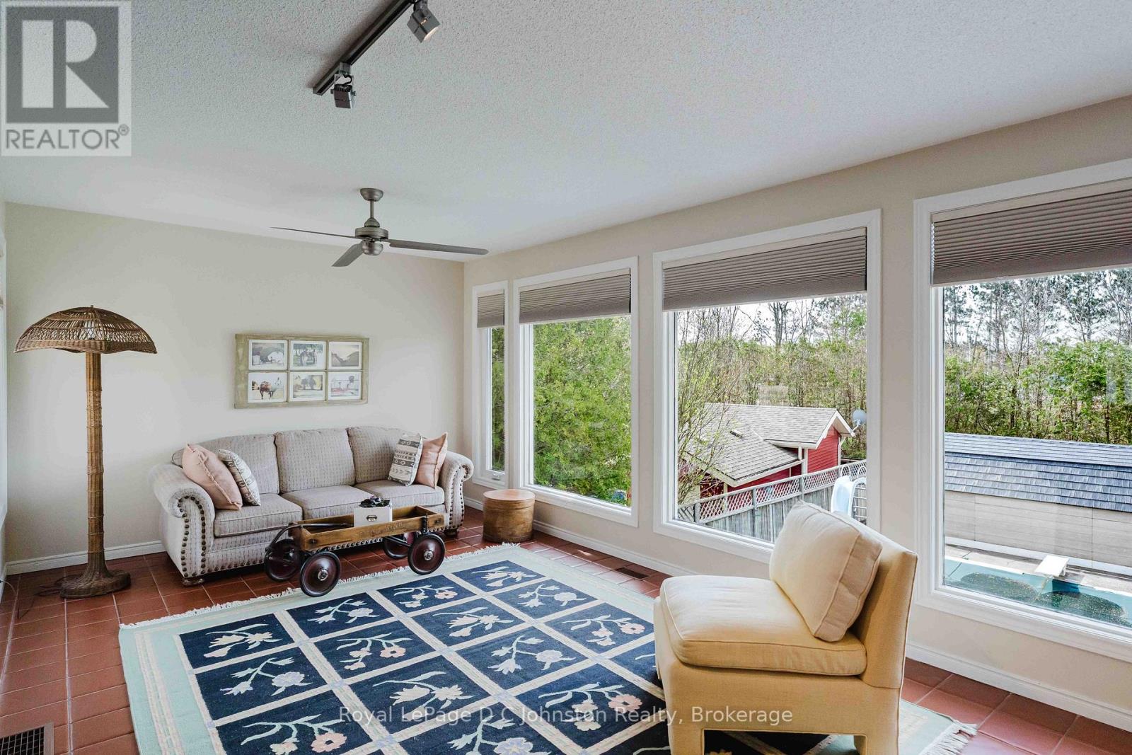 343 MAPLE DRIVE - 14