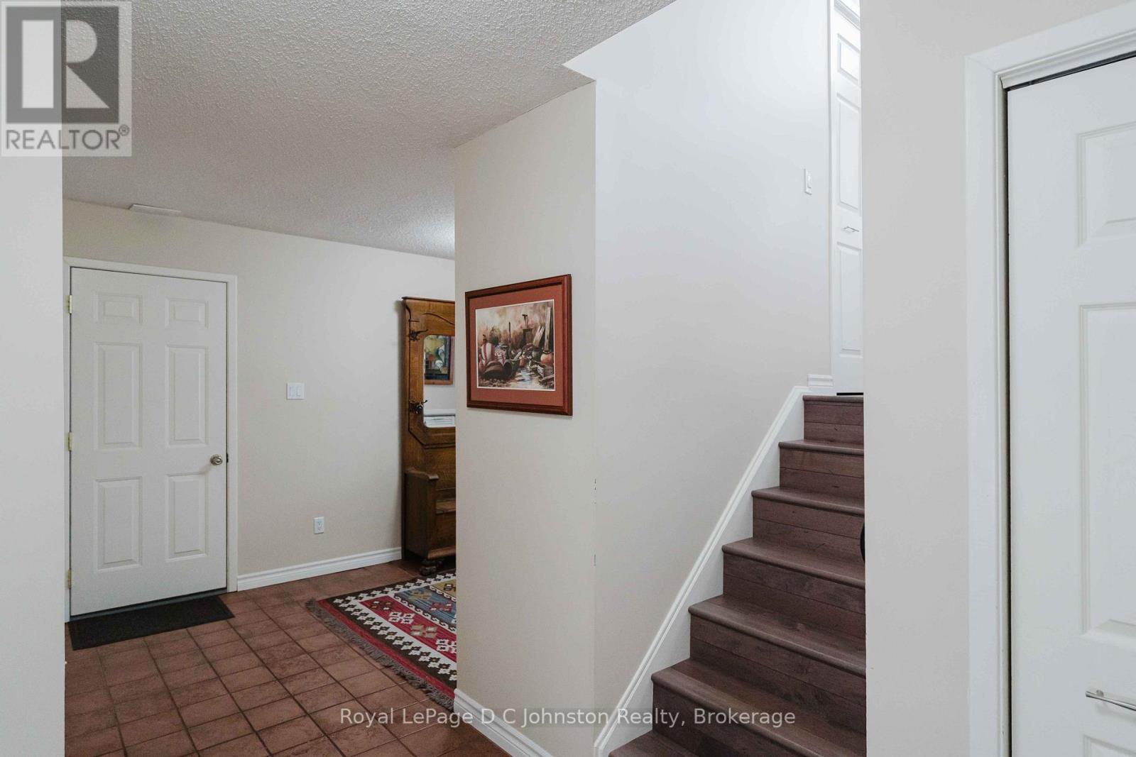 343 MAPLE DRIVE - 25