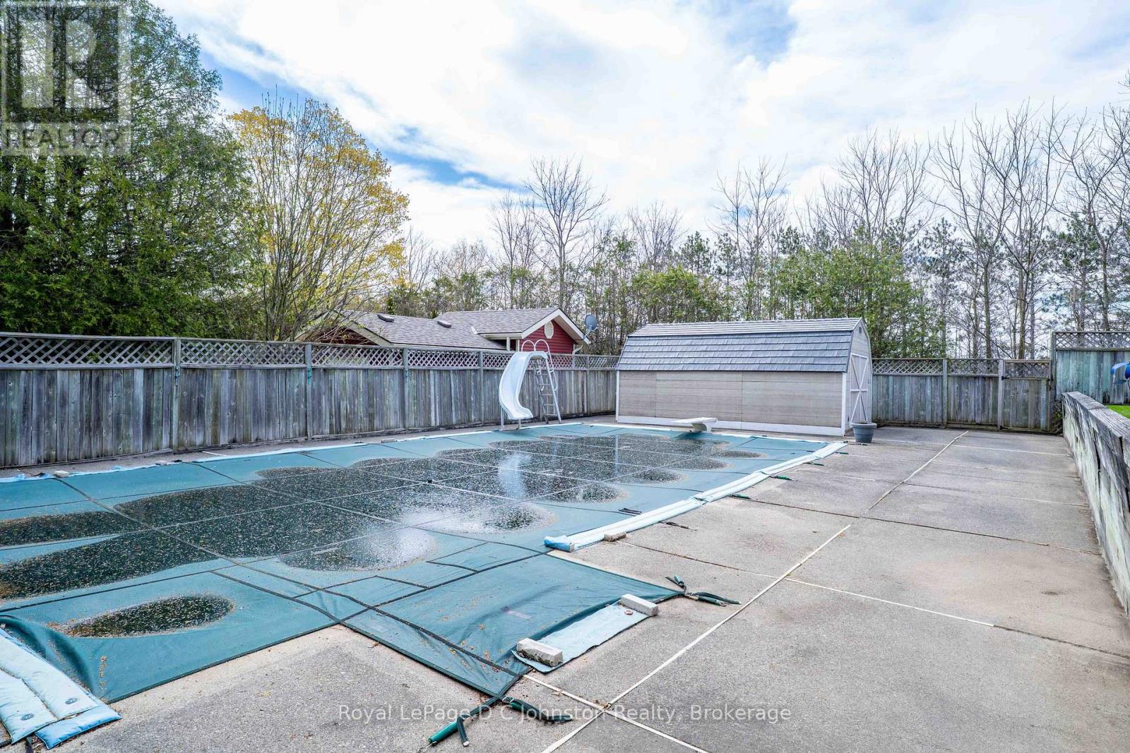 343 MAPLE DRIVE - 40