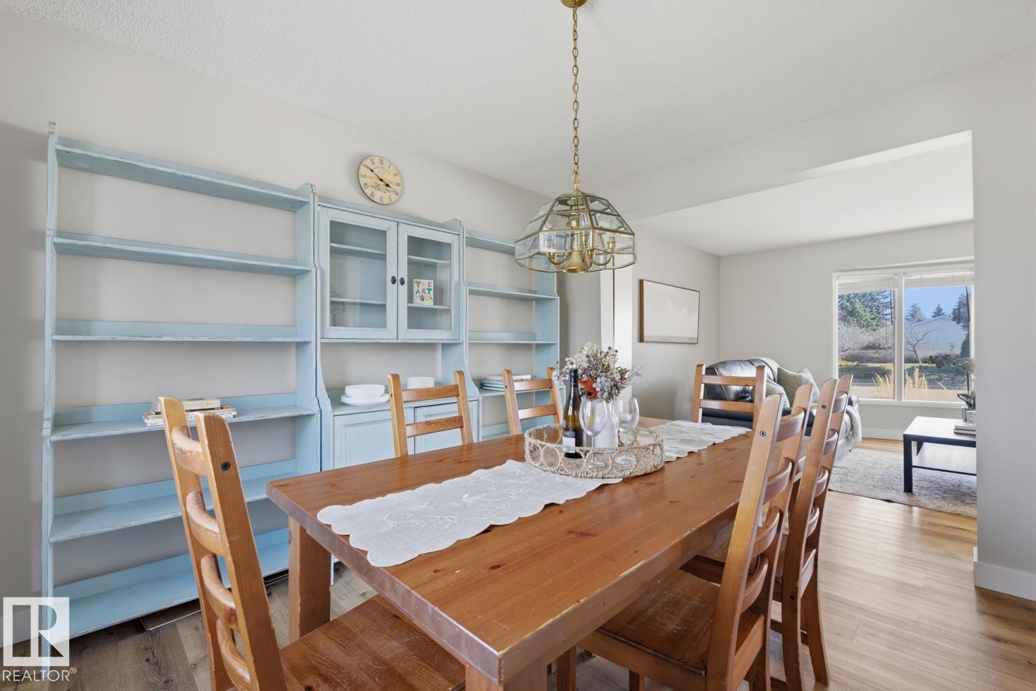 17604 85 AV NW - 10