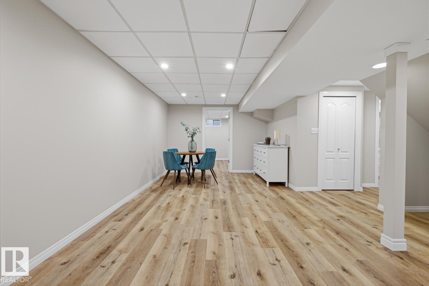 17604 85 AV NW - 33