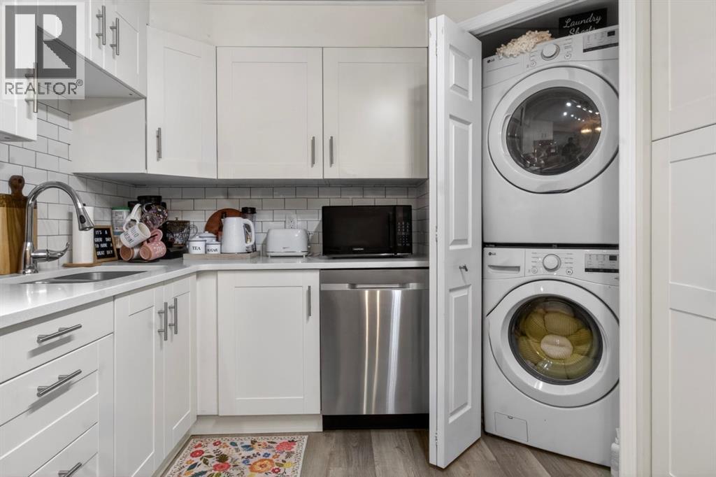 #79 3809 45 Street SW - 9