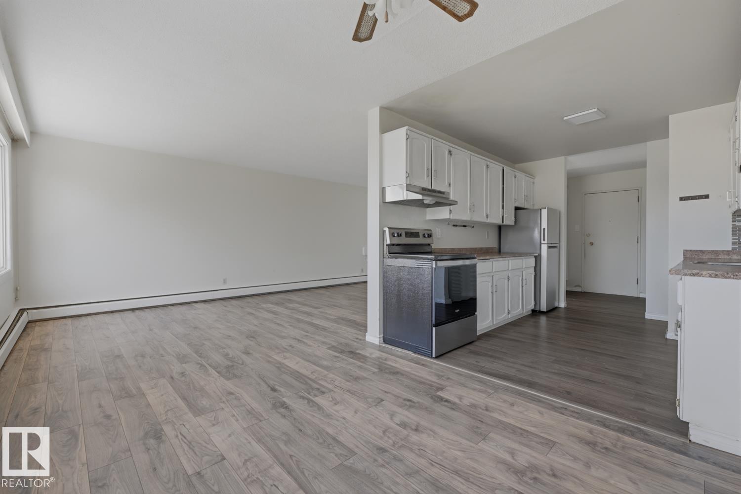 #212 7815 159 ST NW - 11