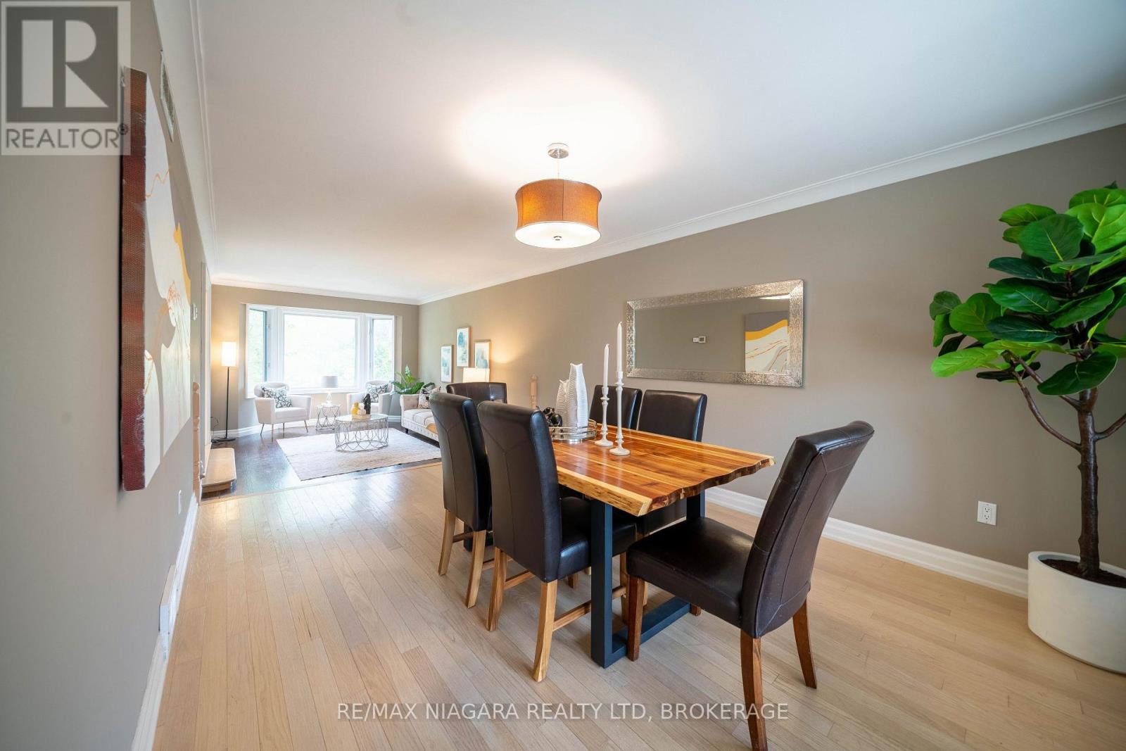 2 MCCLURE CRESCENT - 19
