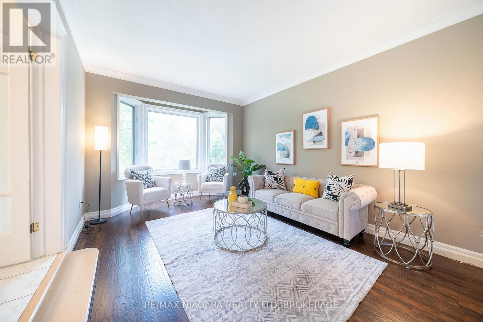 2 MCCLURE CRESCENT - 23