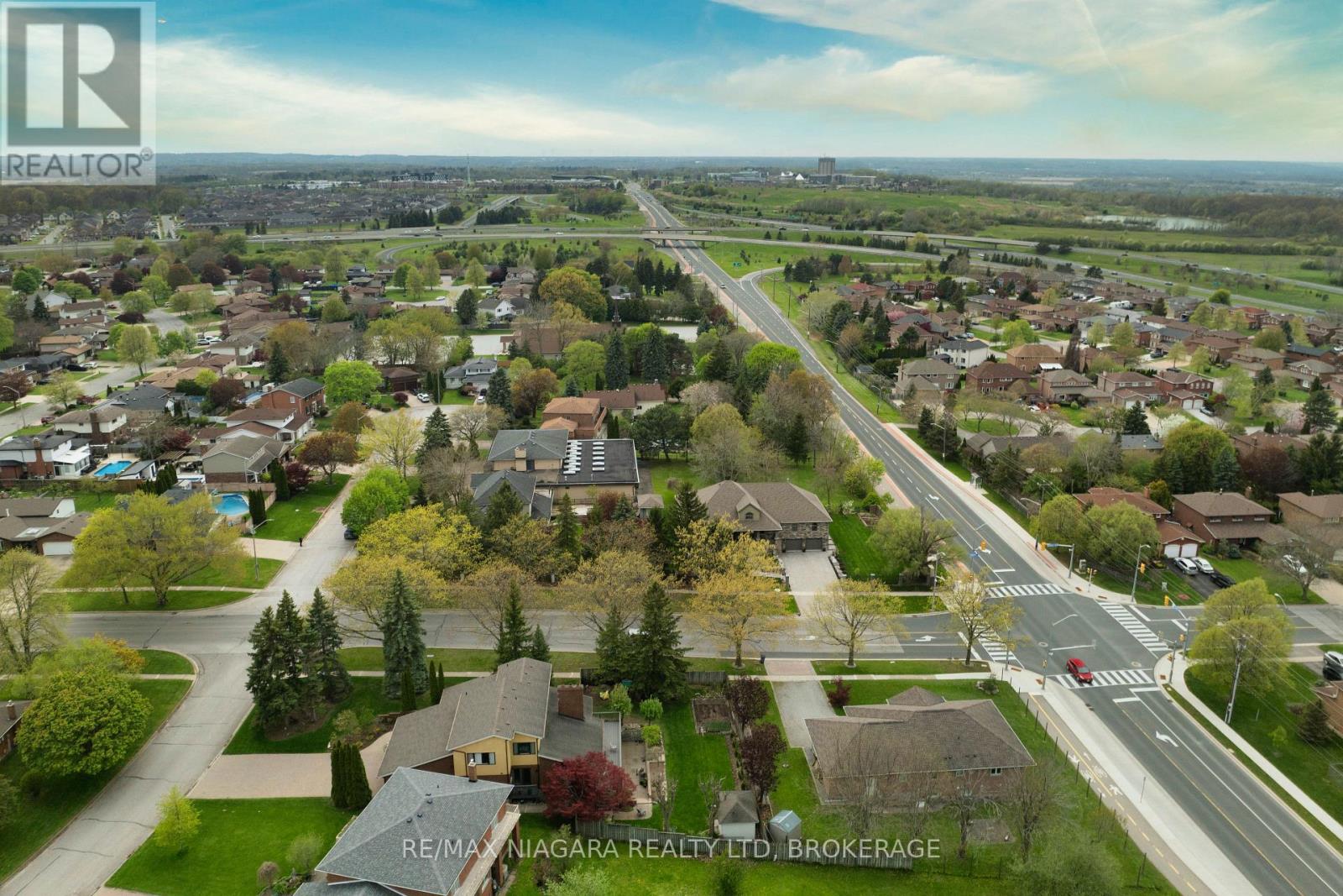 2 MCCLURE CRESCENT - 50