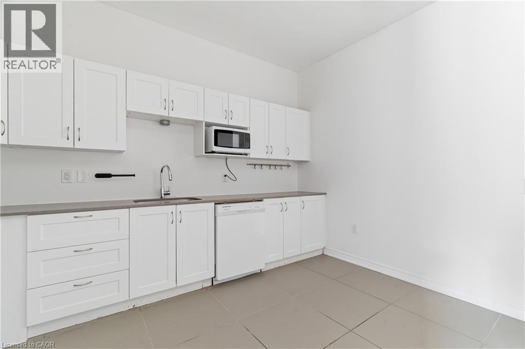 58 BEVERLY Street Unit# 106, Cambridge, Ontario, N1R3Z7 — Photo 14
