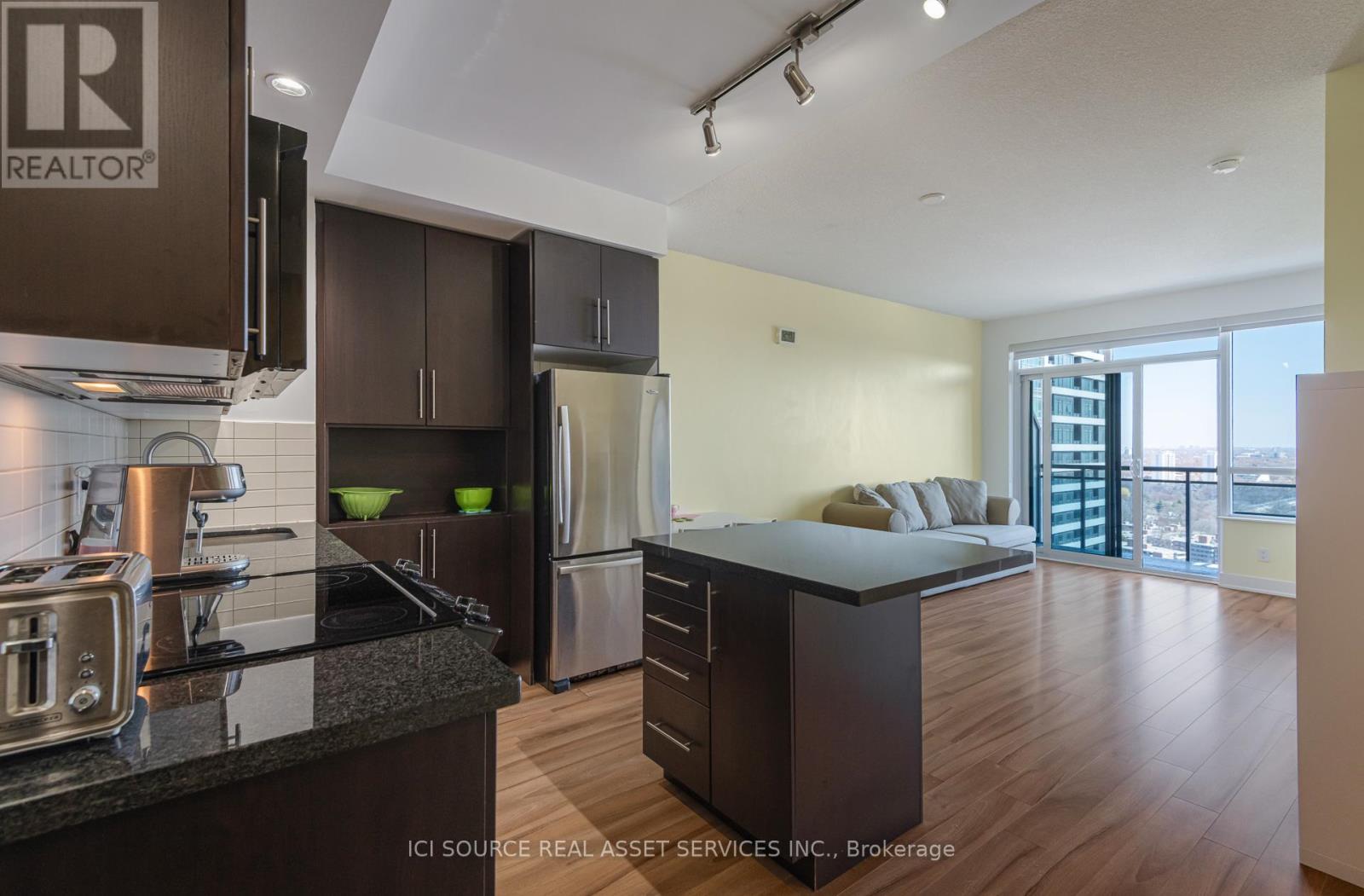 #2303 28 LINDEN STREET - 1