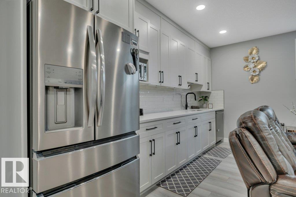 38 AVONLEA WY - 53