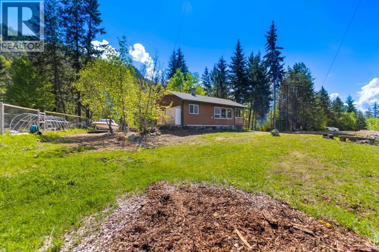 & 14506 HIGHWAY 3A Unit# 14504, Gray Creek