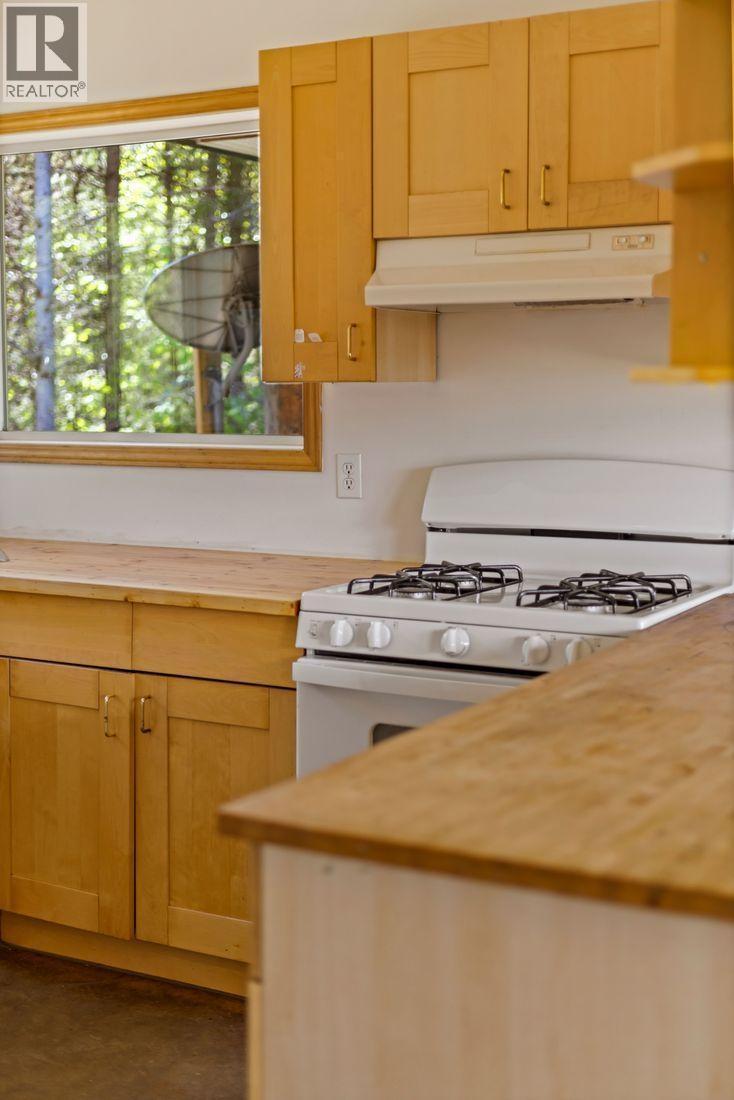 & 14506 HIGHWAY 3A Unit# 14504, Gray Creek