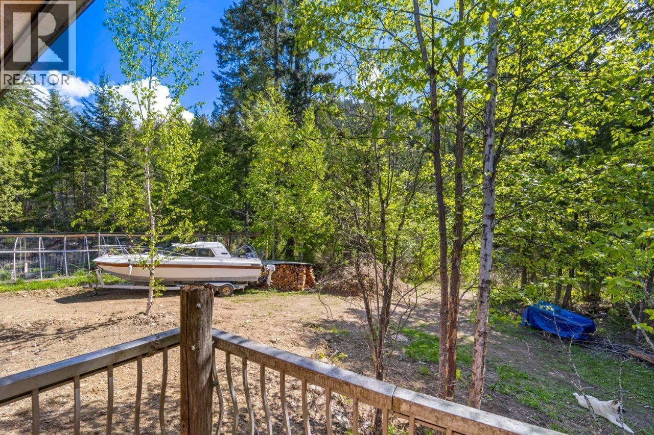 & 14506 HIGHWAY 3A Unit# 14504, Gray Creek