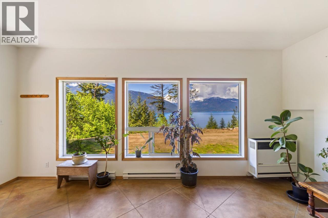 & 14506 HIGHWAY 3A Unit# 14504, Gray Creek
