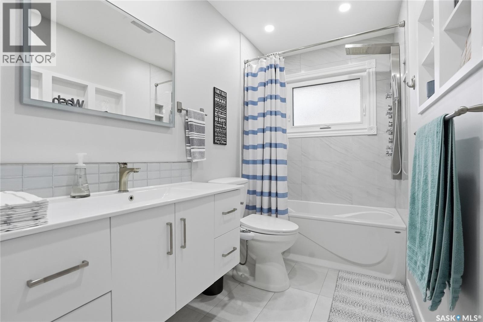 1646 East HEIGHTS - 16