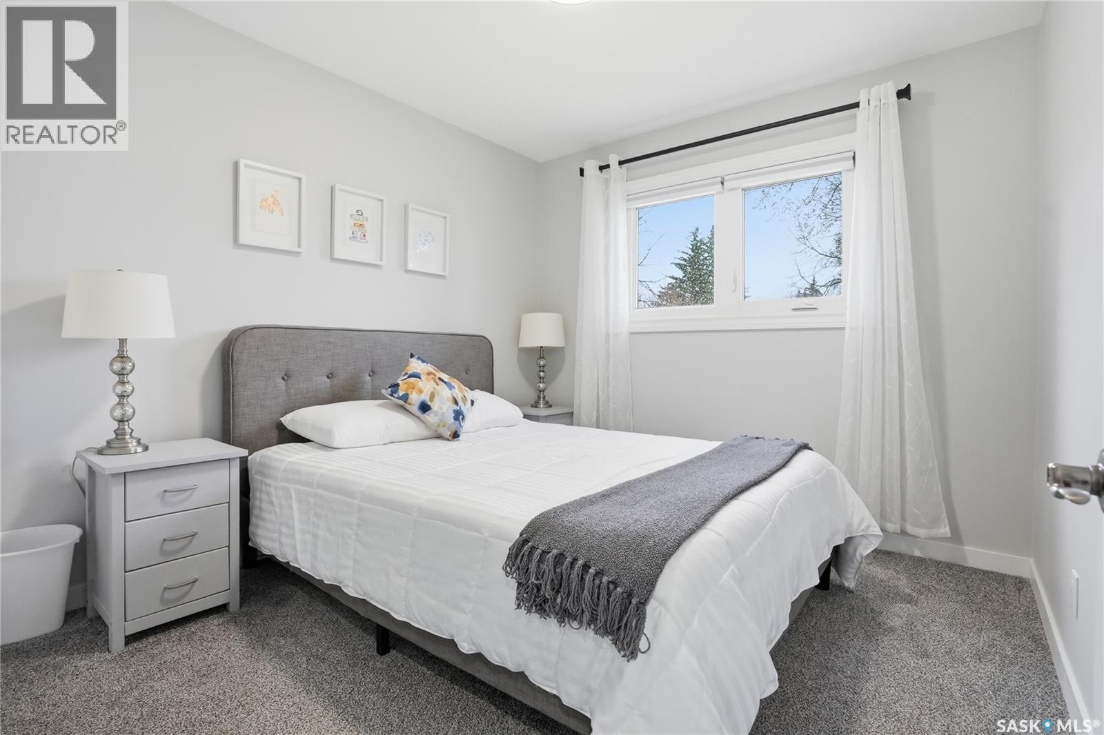 1646 East HEIGHTS - 20
