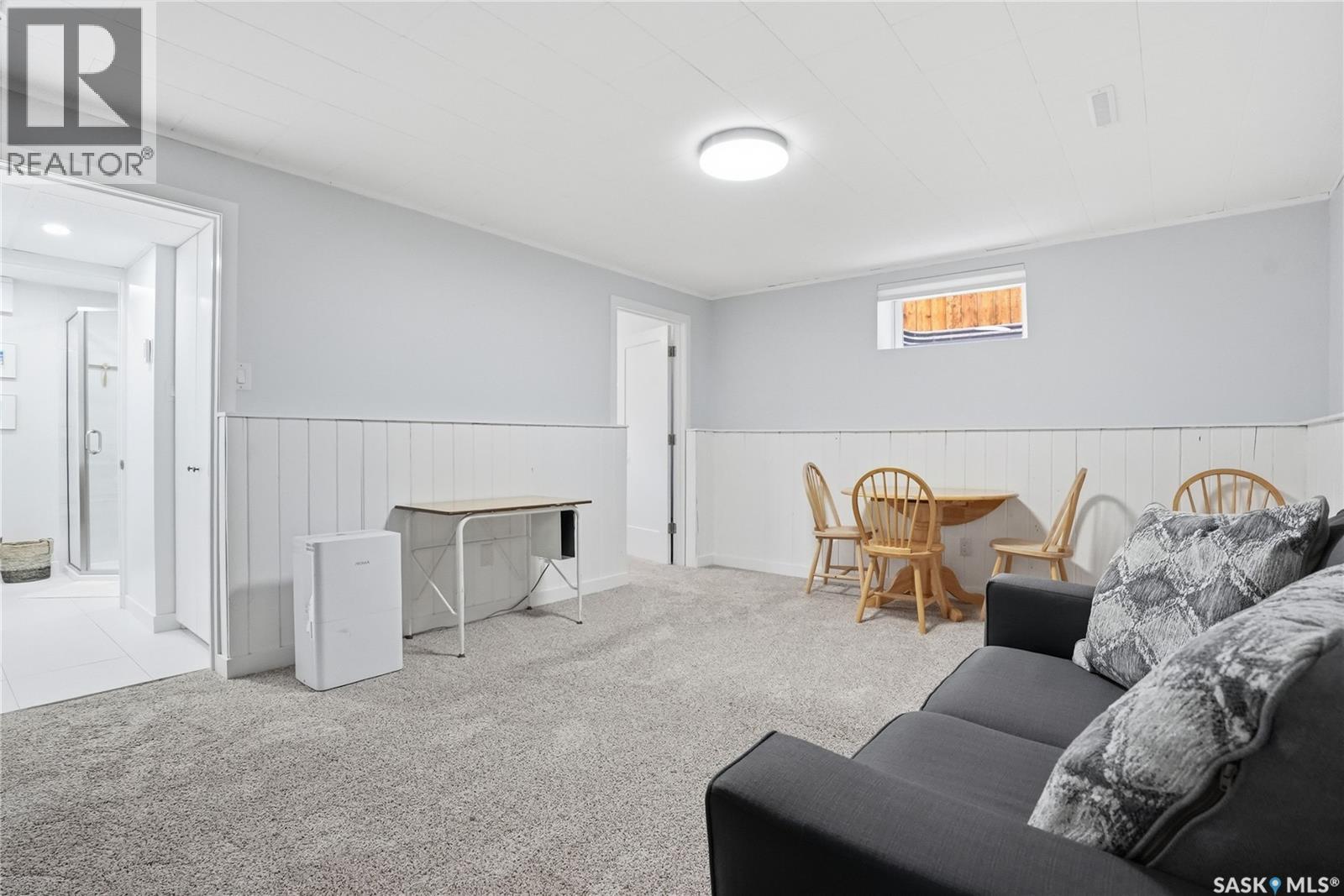 1646 East HEIGHTS - 31