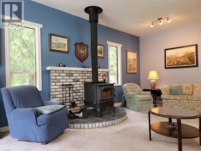 27369 BELL AVENUE, Maple Ridge