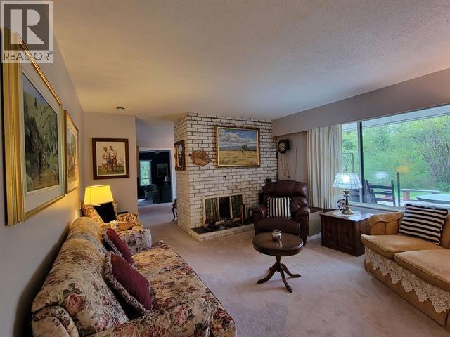 27369 BELL AVENUE, Maple Ridge