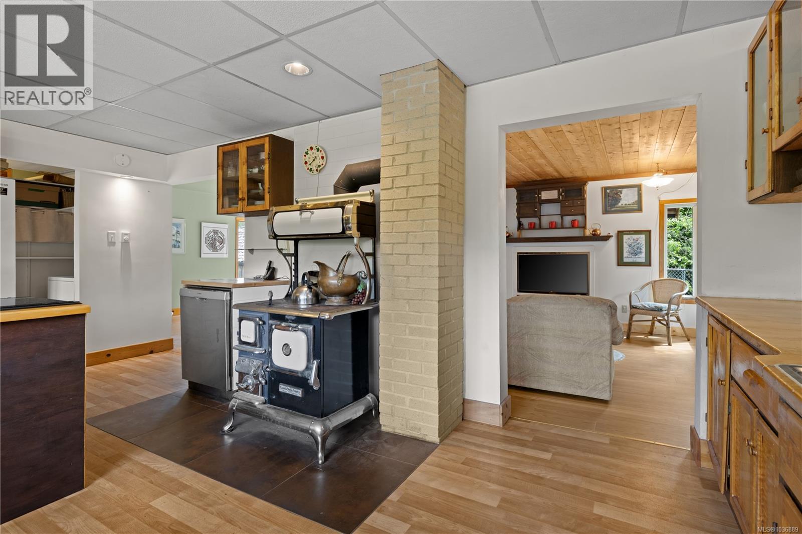 1139 Lippincott Rd - 10