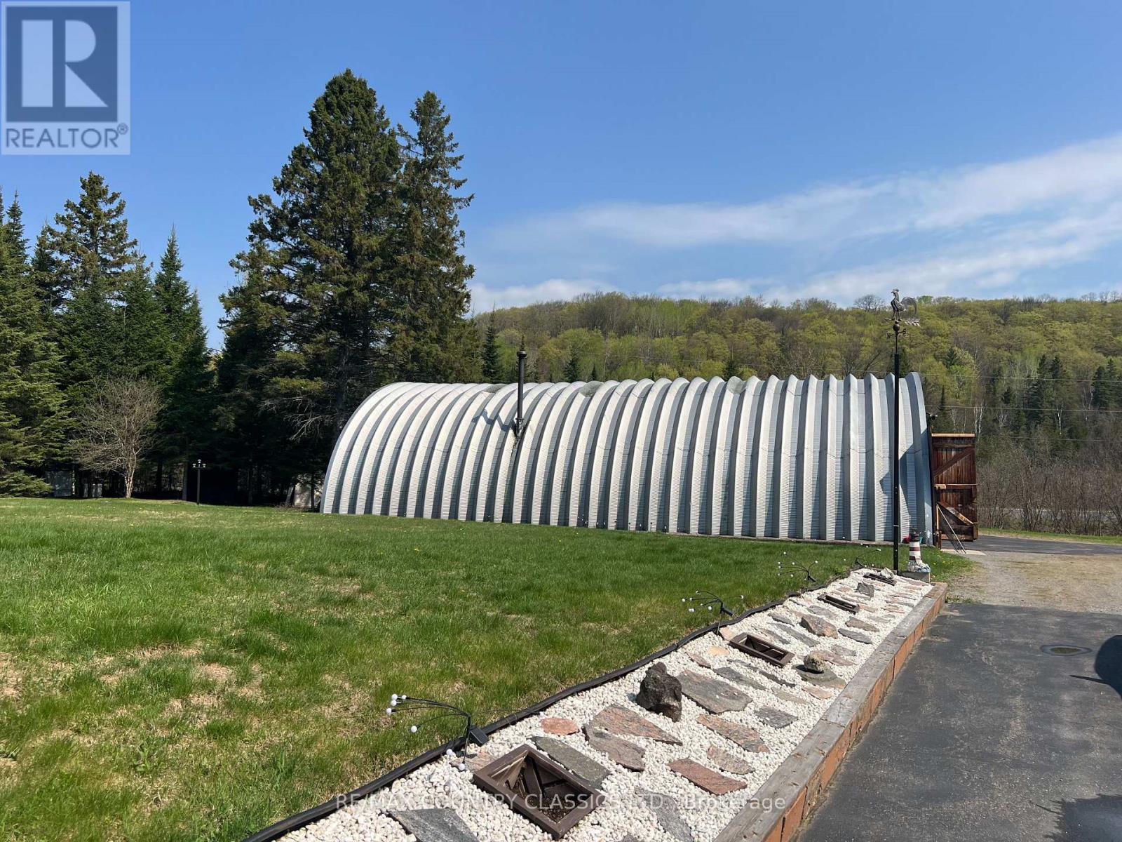 3559 SOUTH BAPTISTE LAKE ROAD - 37