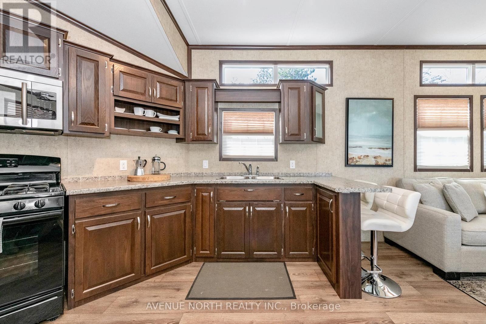 #H23 - 240 PINEWOOD PARK ROAD - 20