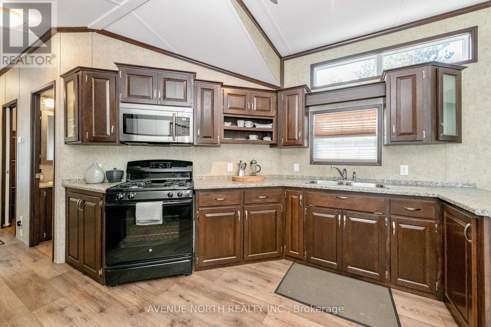 #H23 - 240 PINEWOOD PARK ROAD - 21