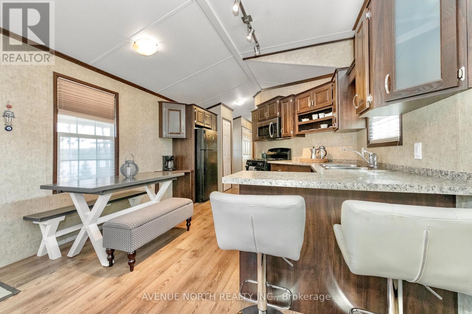 #H23 - 240 PINEWOOD PARK ROAD - 26