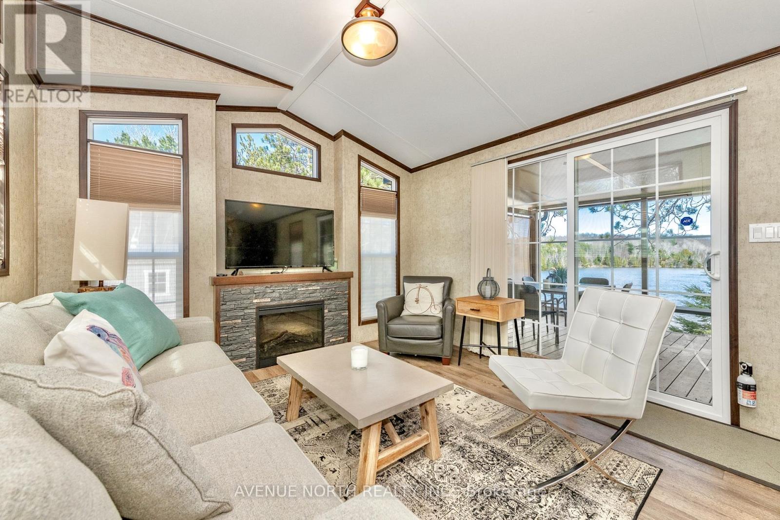#H23 - 240 PINEWOOD PARK ROAD - 28