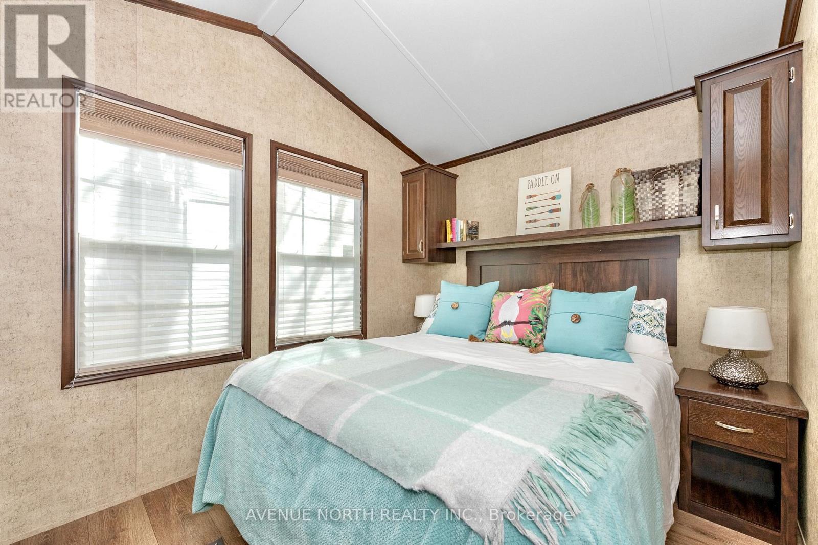 #H23 - 240 PINEWOOD PARK ROAD - 32