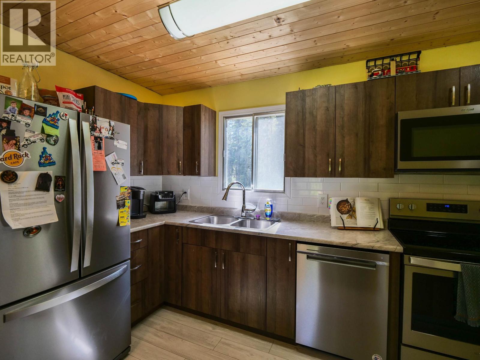 2407 N VERNON ROAD - 9
