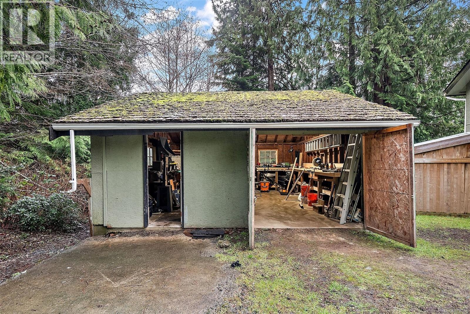 6909 Grant Rd W - 22