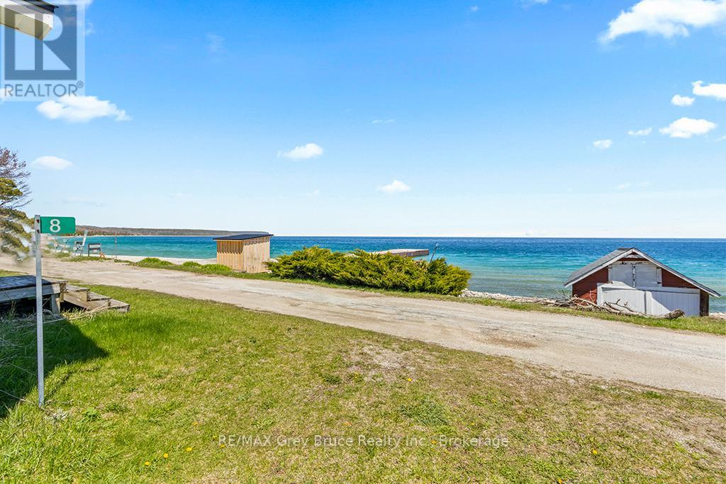 8 DOCK LANE - 10