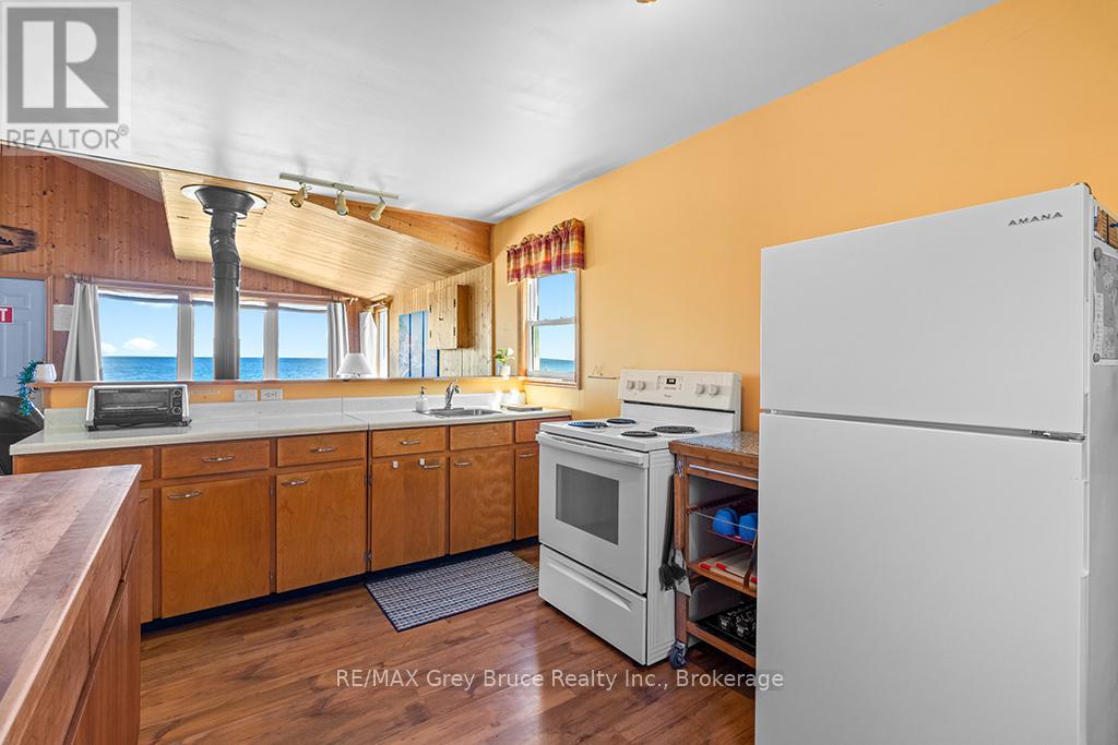 8 DOCK LANE - 16