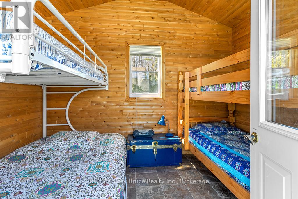 8 DOCK LANE - 27
