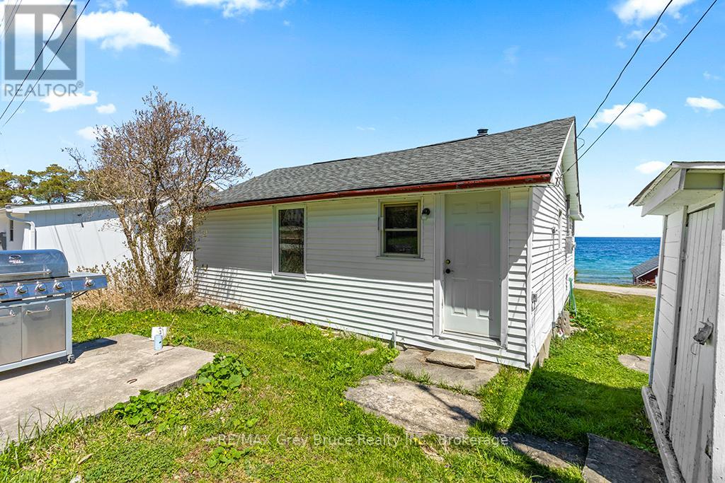 8 DOCK LANE - 30