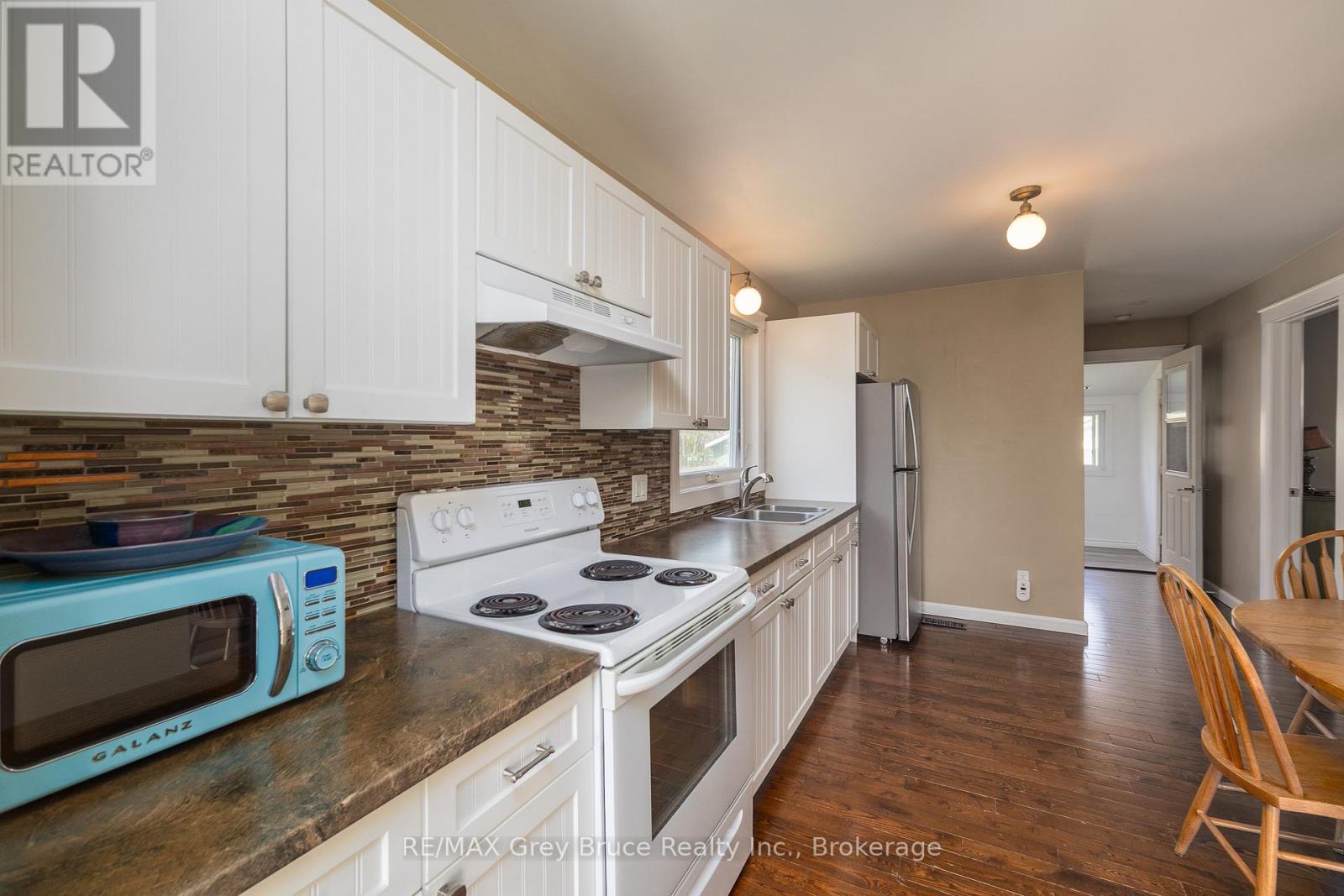 1550 5TH AVENUE W - 17