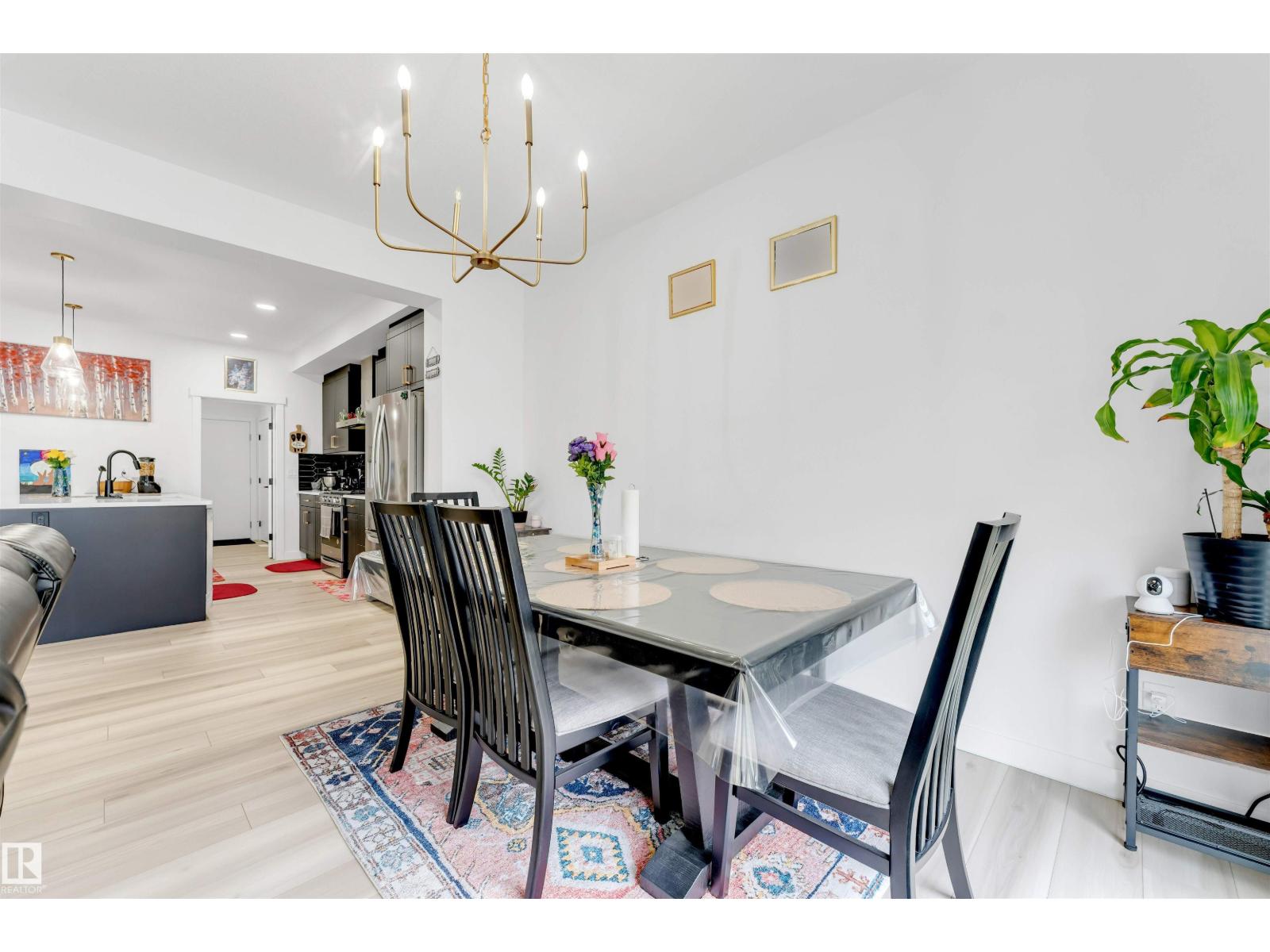 1340 11 AV NW - 22