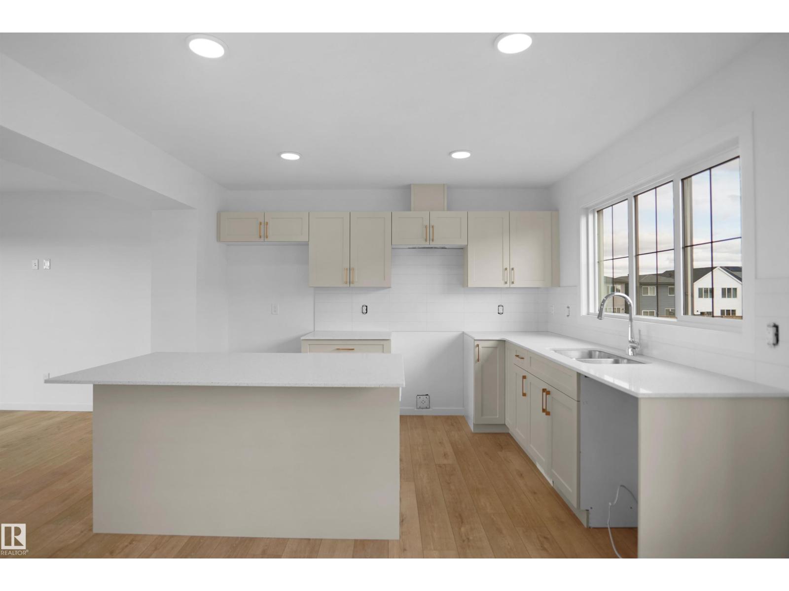 #66 17319 5 ST NE - 10